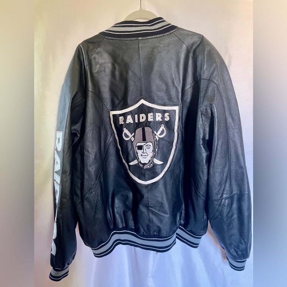 Vintage NFL Oakland Raiders Carl Banks G-III
Leather Jacket